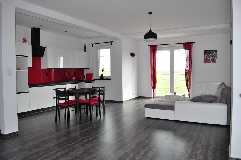 Apartament Scorpion Modlin Czosnów Exterior foto