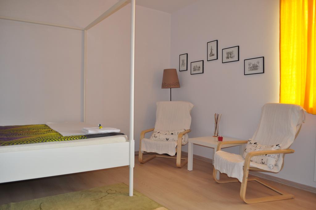 Apartament Scorpion Modlin Czosnów Exterior foto