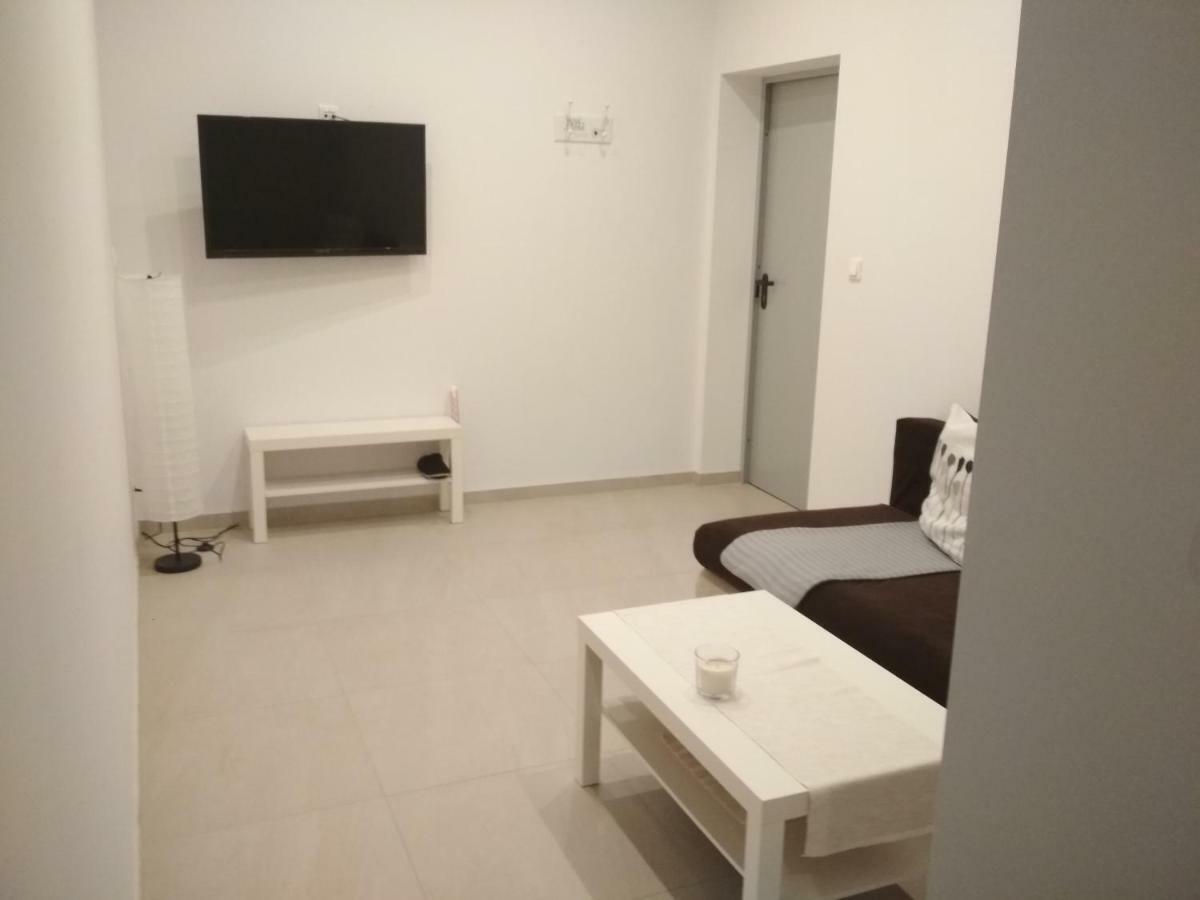 Apartament Scorpion Modlin Czosnów Exterior foto